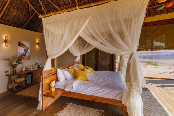 5 Star Hotels in Kenya - Lions Bluff Lodge, Tsavo