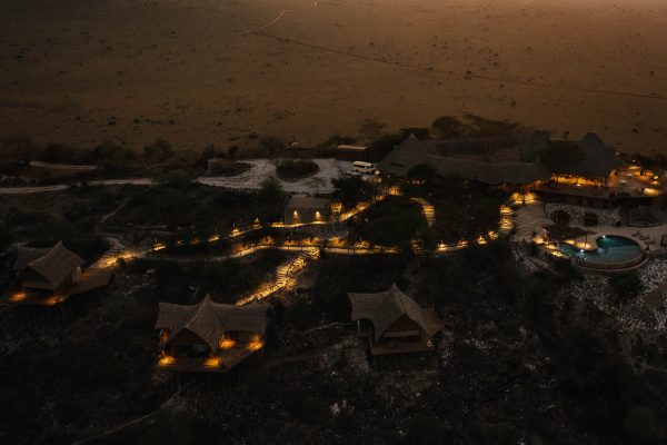 Luxury Safari in Kenya - Lions Bluff Lodge, Tsavo
